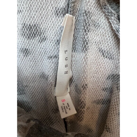 Lush Turtleneck Drawstring Sweatshirt Top Womens S Grey Leopard Long Sleeve NWT - Picture 4 of 6